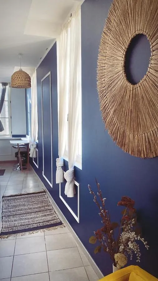 Vieux Port Studio Chic Marseille Apartment